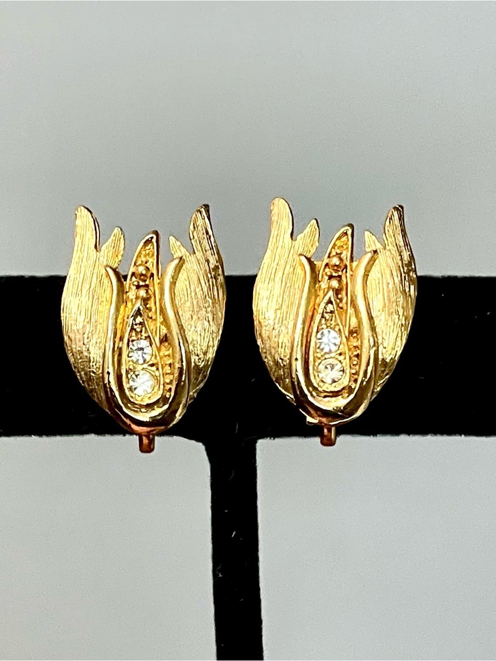 Vintage Tulip Bud Flame Clip Earrings Flower Floral Rhinestone Gold Tone Retro